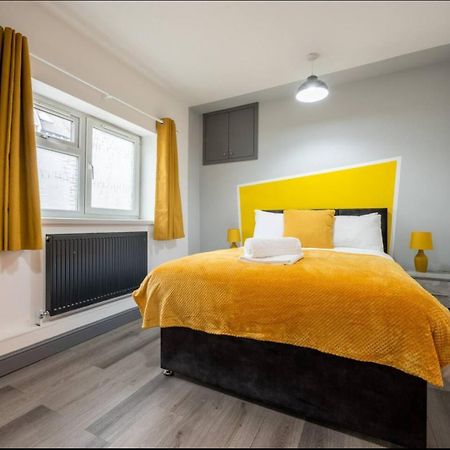 Stunning One Bedroom Apartments Near Shops & Central קארדיף מראה חיצוני תמונה