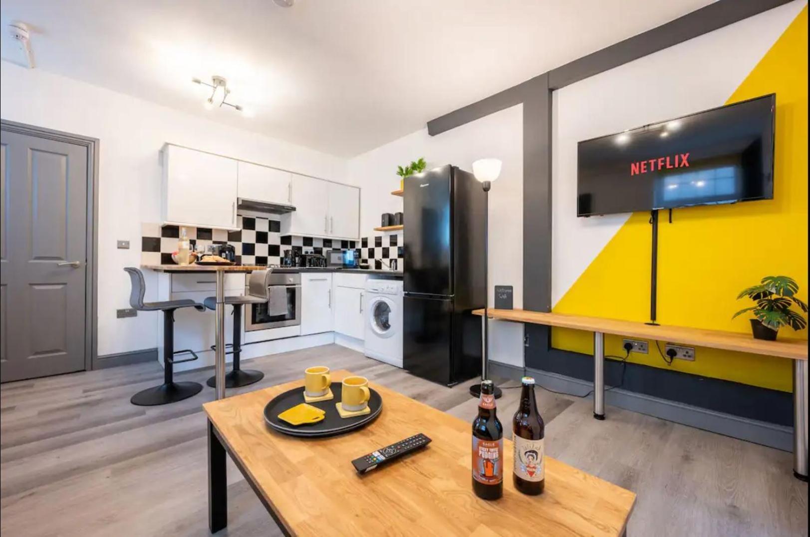 Stunning One Bedroom Apartments Near Shops & Central קארדיף מראה חיצוני תמונה